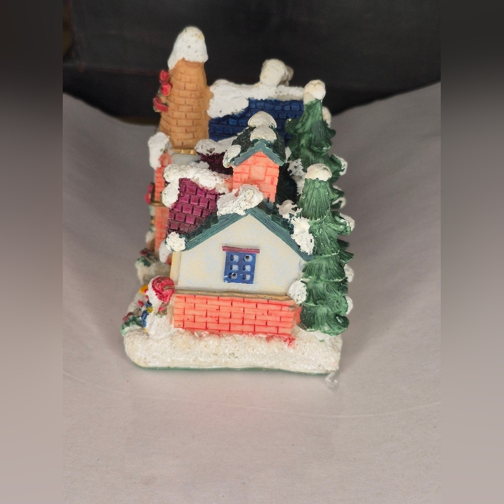 K's COLLECTION CERAMIC CHRISTMAS  HOUSES BUILDINGS - Picture 2 of 5